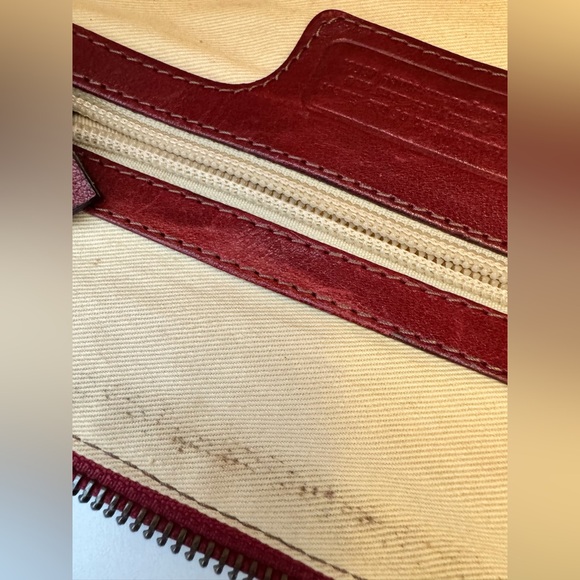 Vintage Frye leather zip tote satchel cherry red leather boho - Picture 8 of 16